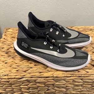 Nike Youth Black and Gray Athletic Shoes
Size 4.5